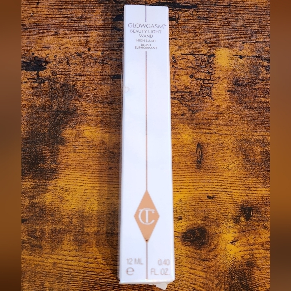 Charlotte Tilbury Beauty Light Wand High Blush